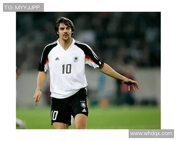 长发男足球巨星的潇洒风采与绿茵场上的独特魅力